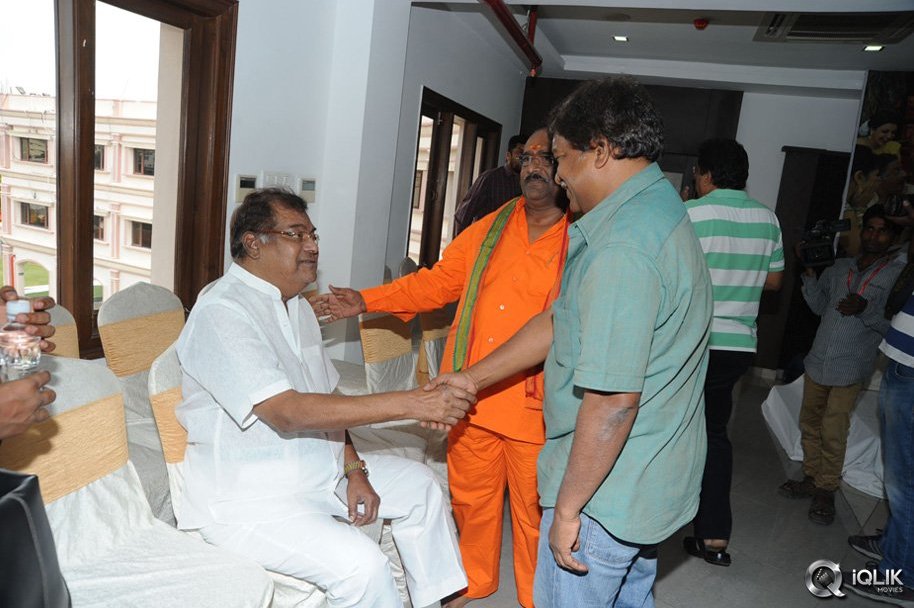 Govindhudu-Andari-Vaadele-Movie-Success-Meet